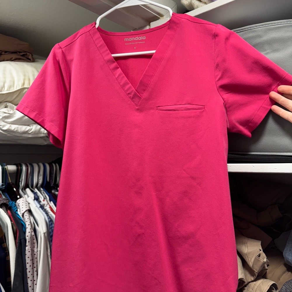 Mandala Pink Scrub set